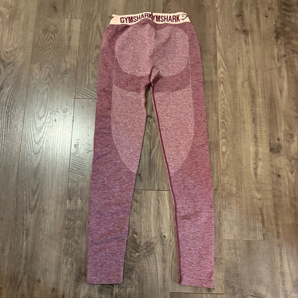 Gymshark Matching set leggings & crop top long sleeve - Picture 2 of 8